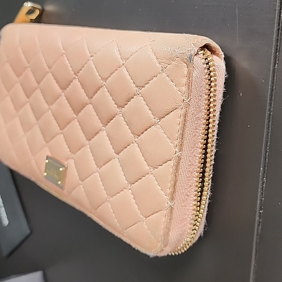 Dolce and Gabbana Wallet - Picture 6 of 14